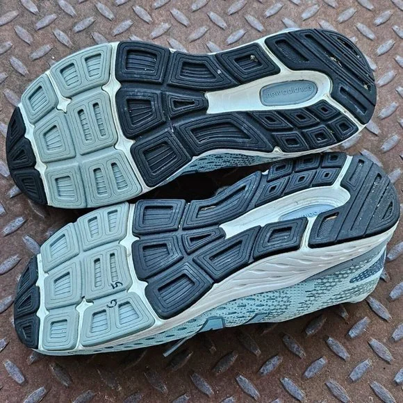 New Balance Women Sneaker Athletic Running Lace Up Sport Shoes Size 9.5 41EU - Picture 7 of 11